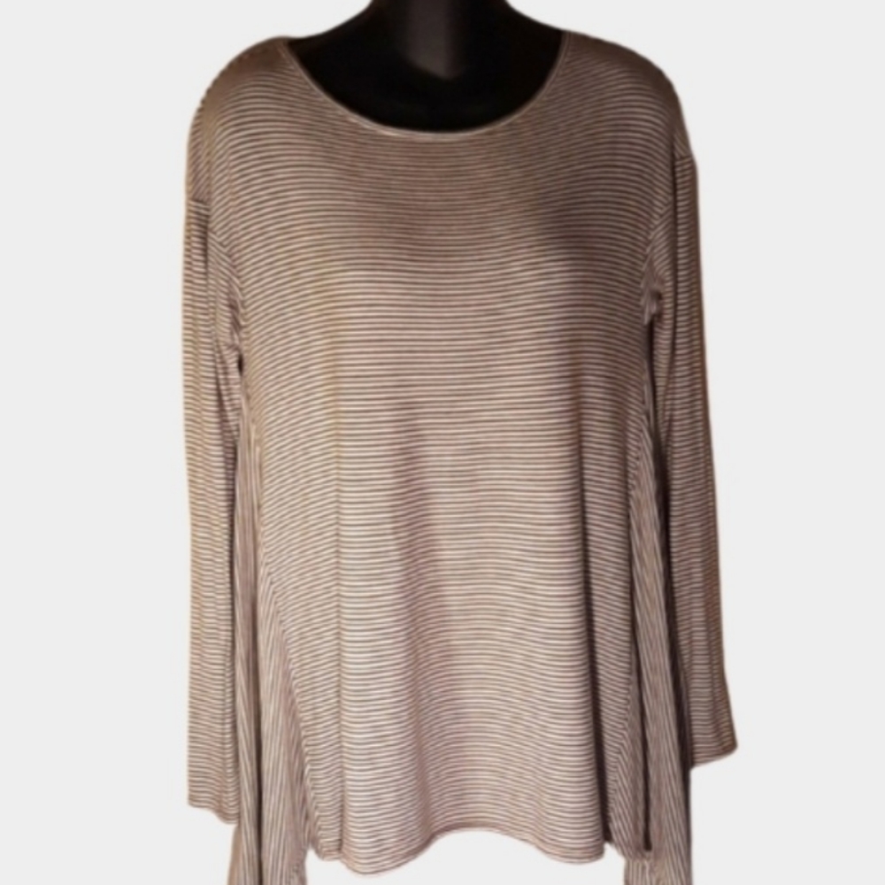 Mossimo Long sleeved Woman's Tee